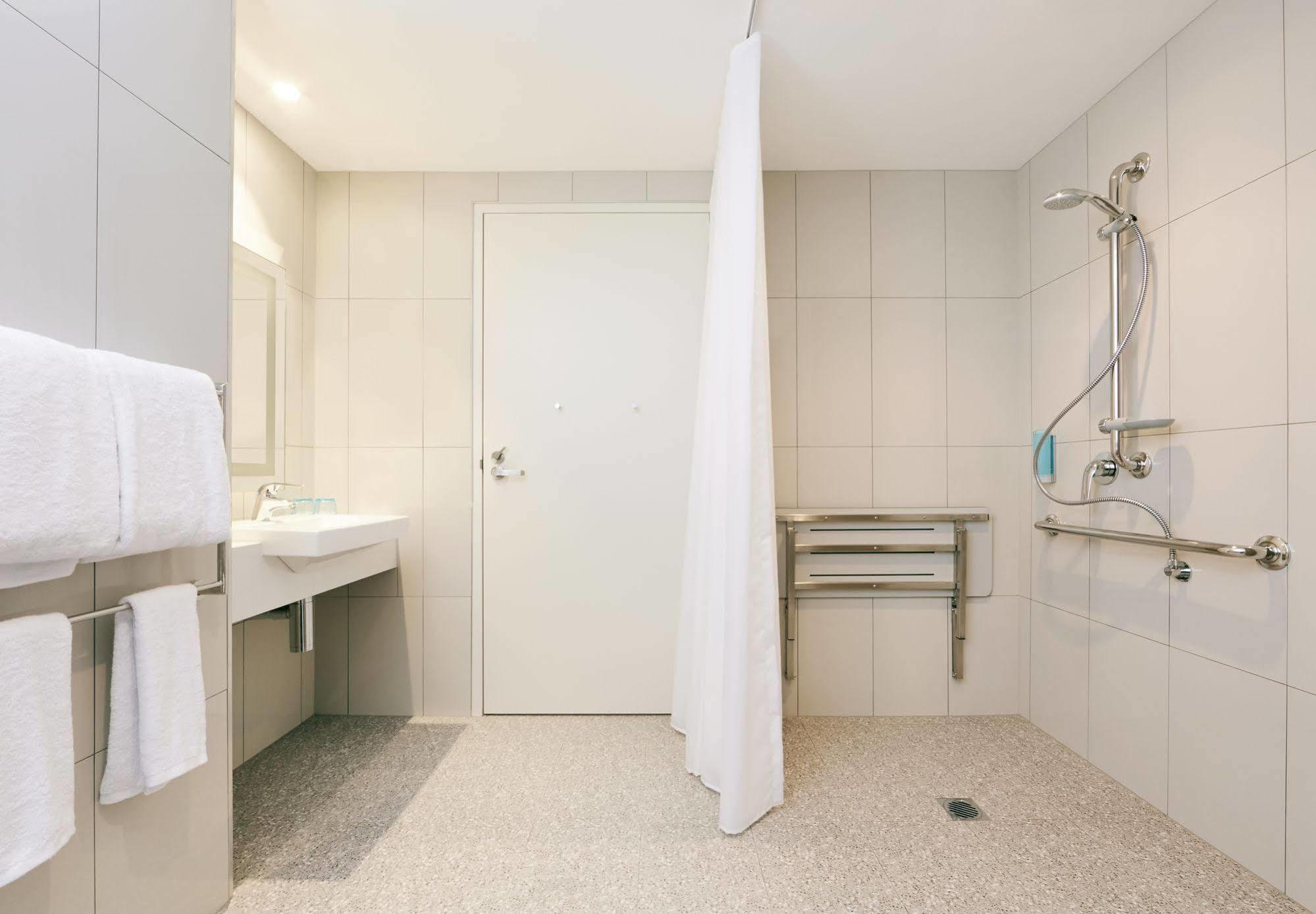 Hotel Holiday Inn Express Brisbane Central By Ihg Brisbane