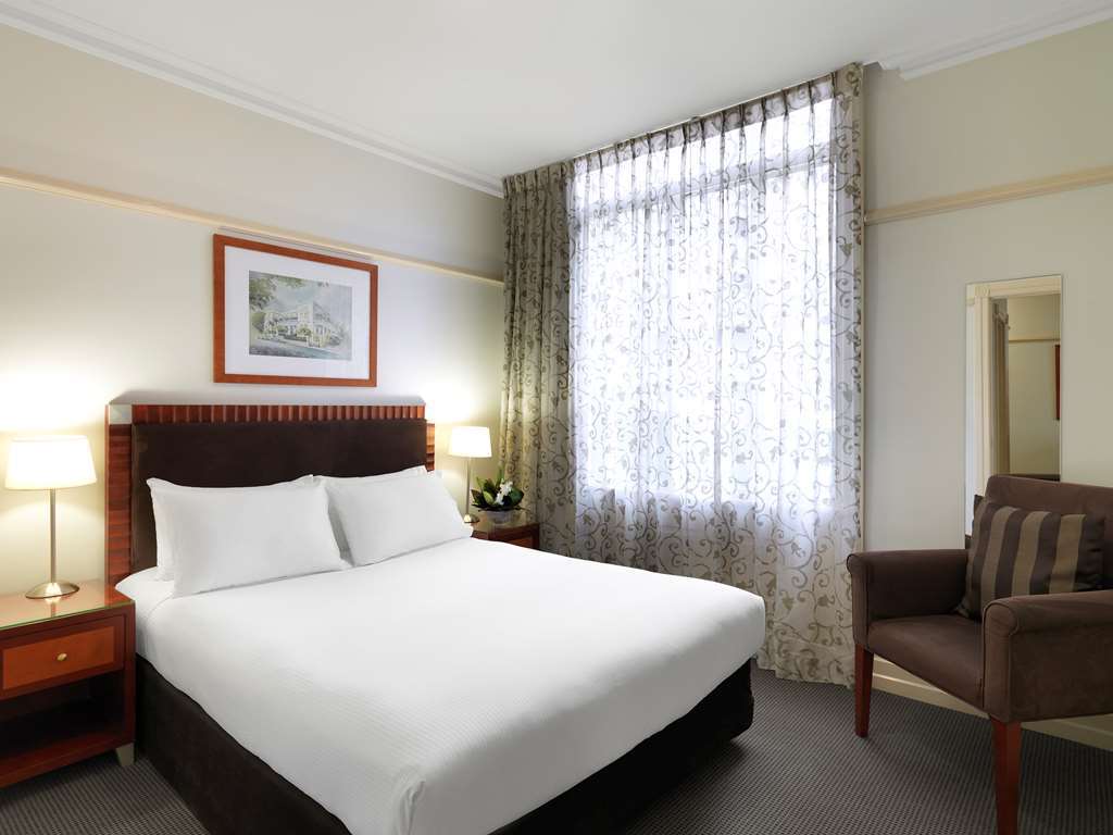 Adina Anzac Square Aparthotel