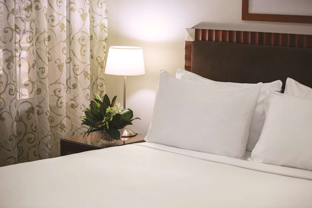 Adina Anzac Square Aparthotel 4*