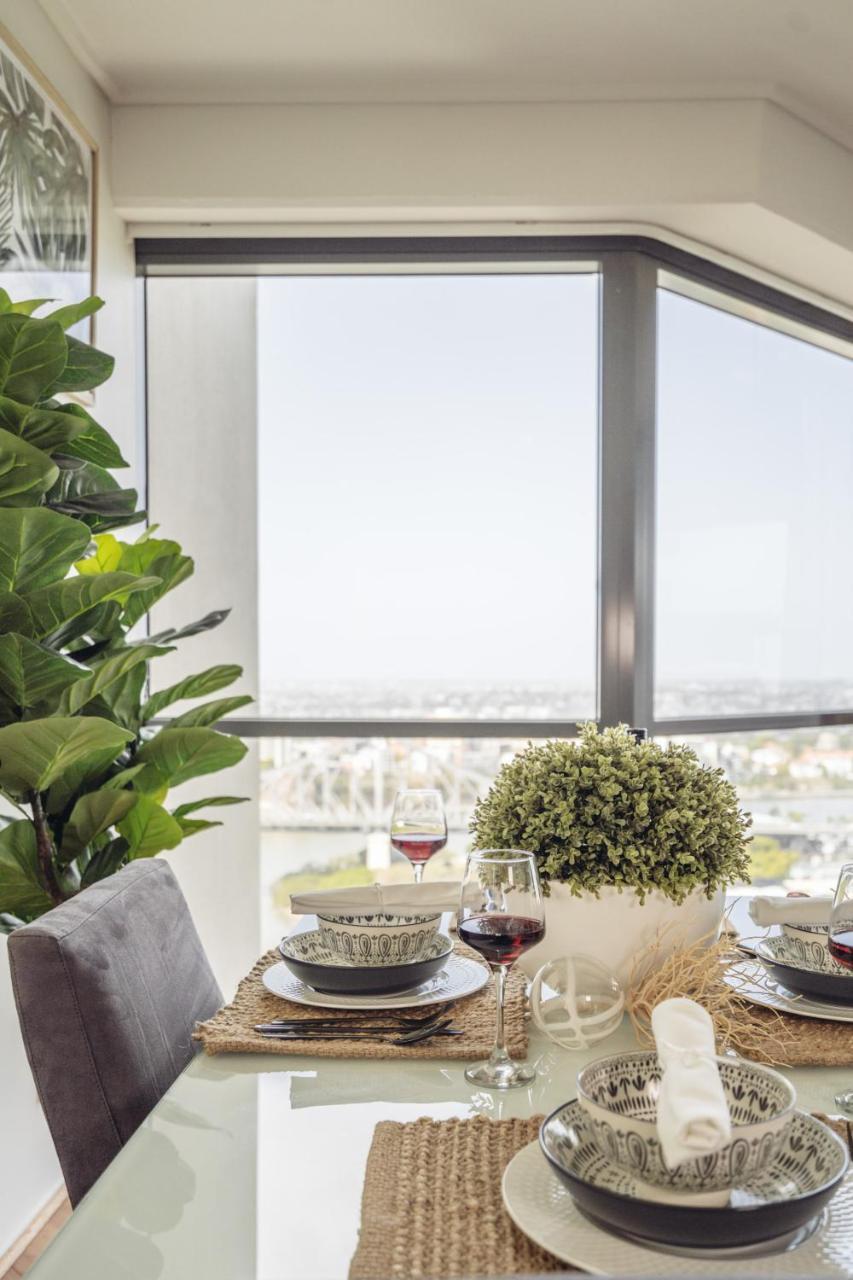 Sky Homes On Queen - Cbd Apartment
