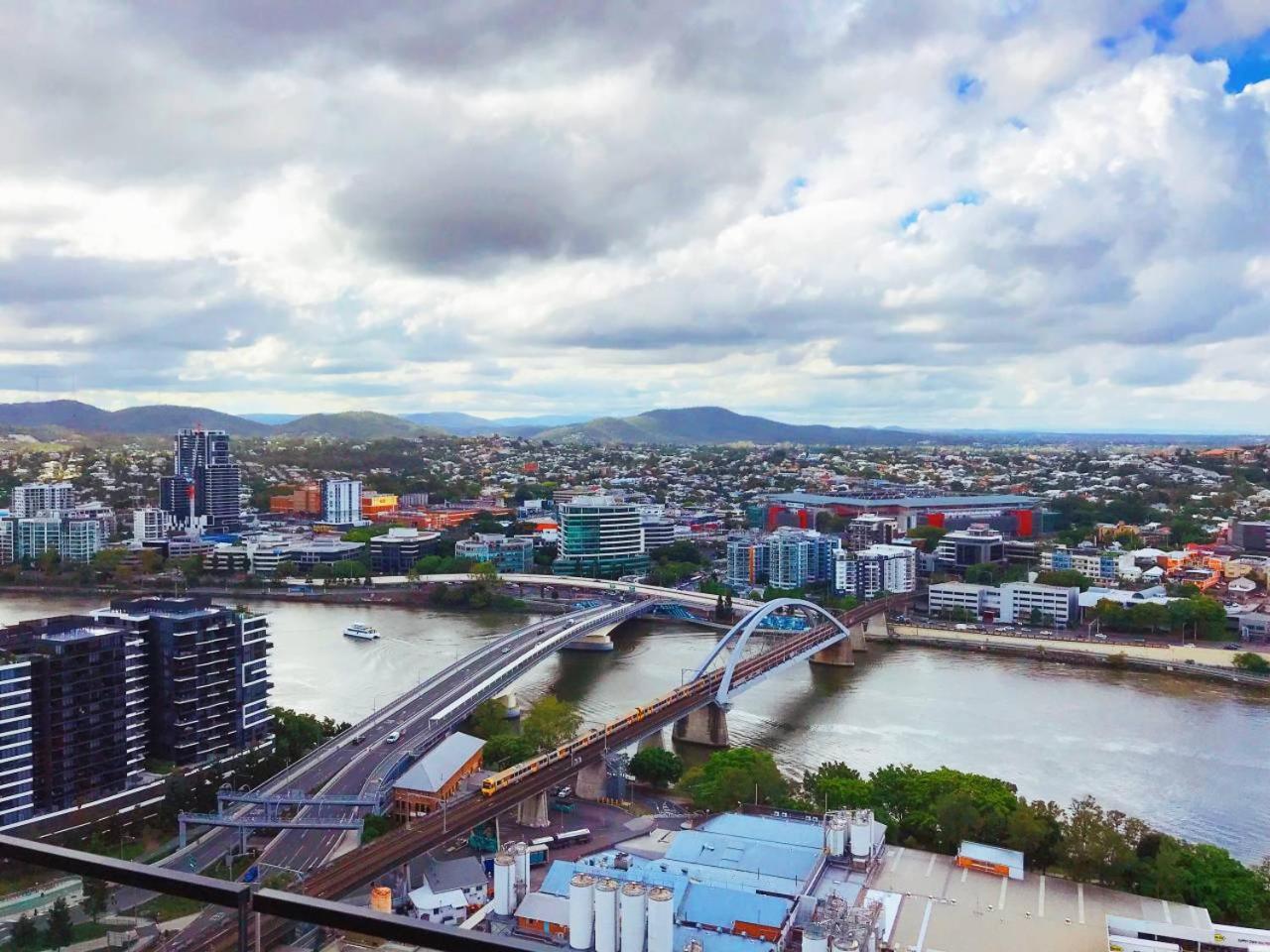 South Bank River And View Brisbane