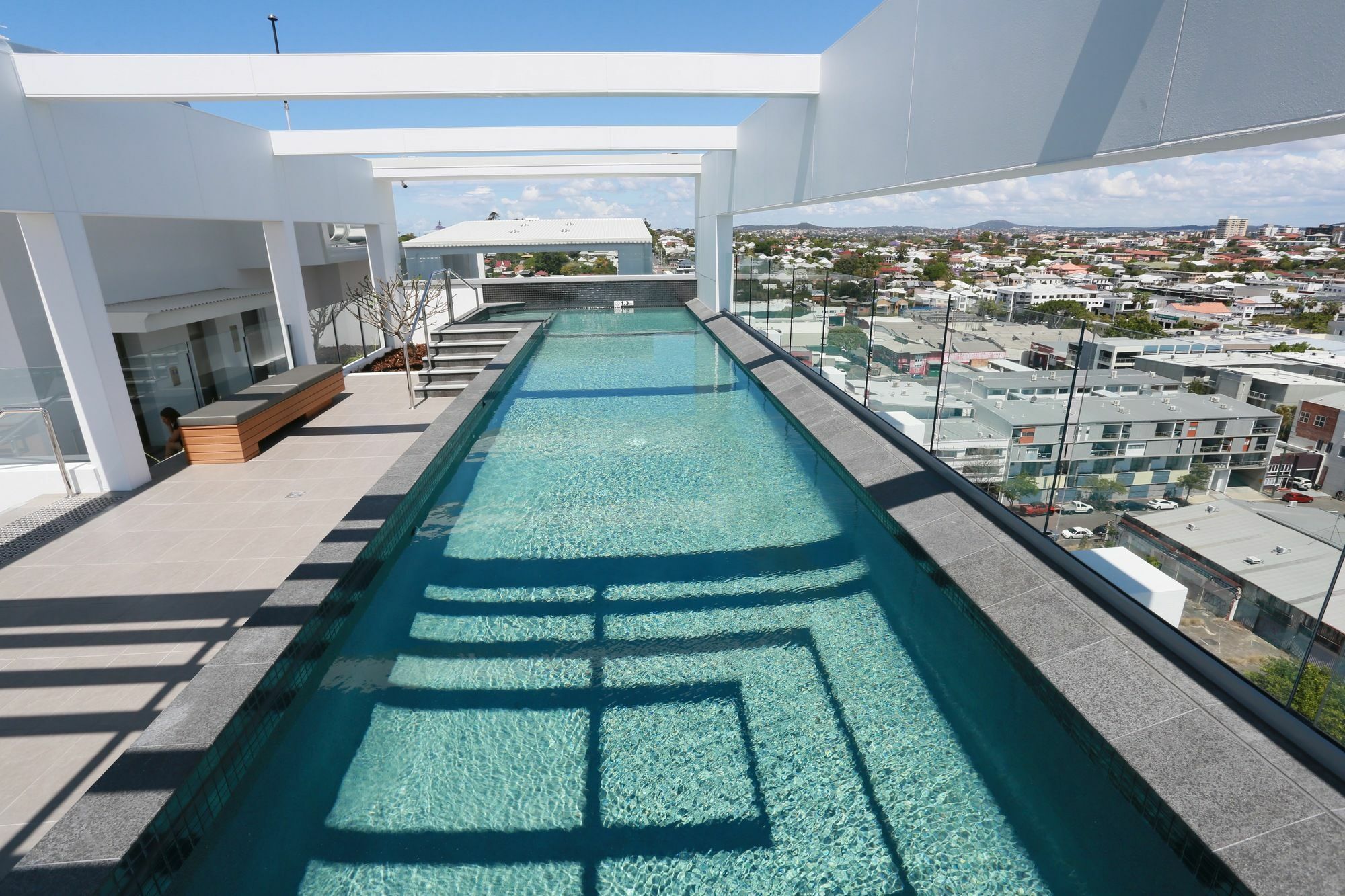 Hotel Alex Perry &
