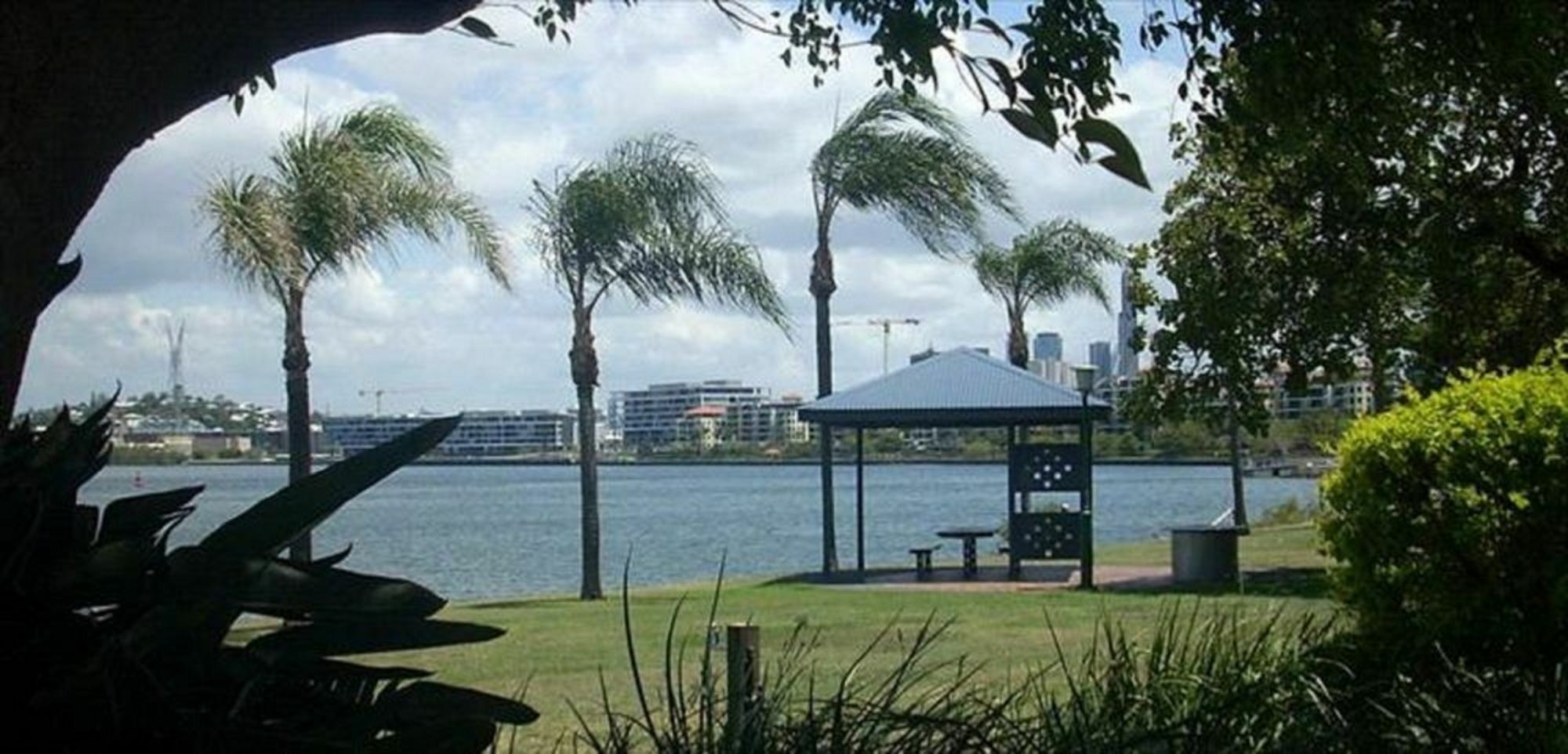 Kingsford Riverside Guest house 3*