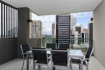 Quattro On Astor By Restt Aparthotel Brisbane