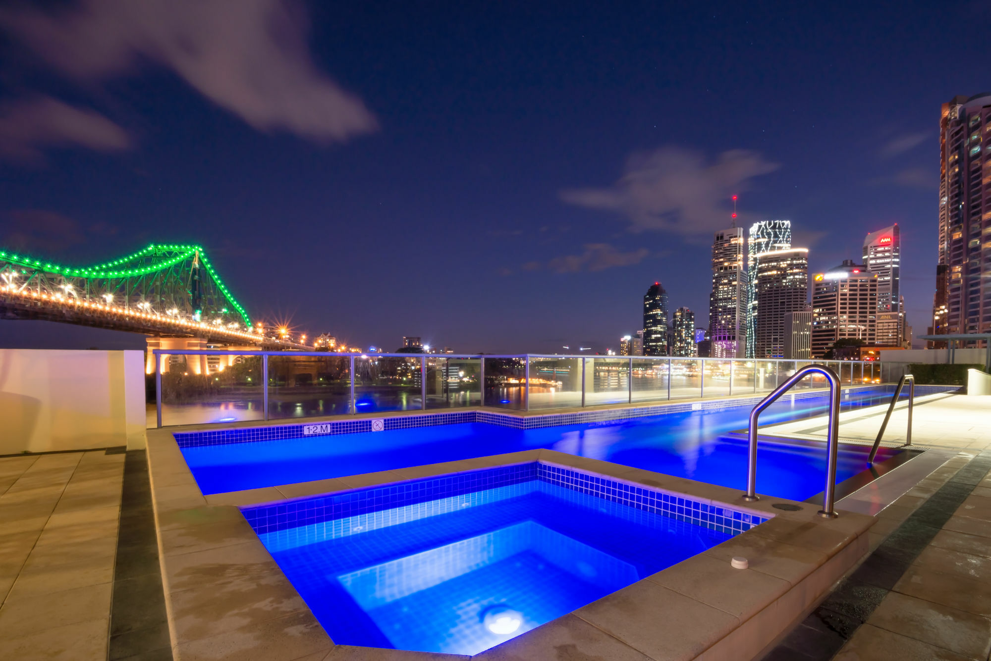 Apartment Astra River Place