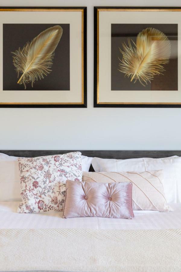 Apartment Luxury 3 Brm 2 Bath Woolstore With Courtyard *