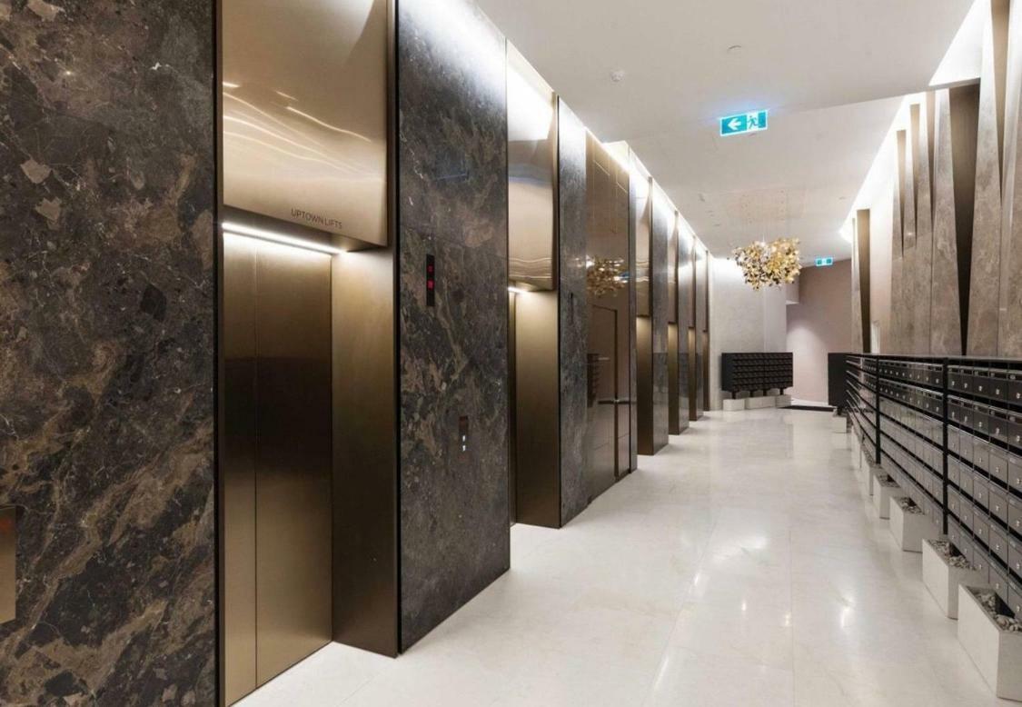 Lvl 50 Skytower Fabulous Views Cbd Wifi Carpark By Stylish Brisbane