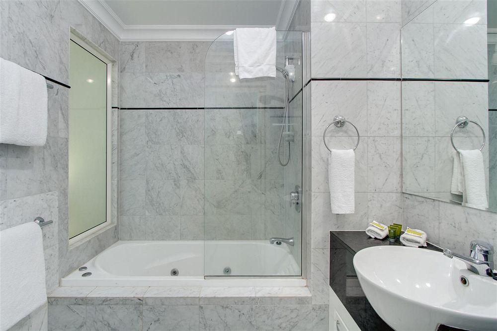 Macarthur Chambers Aparthotel 4*