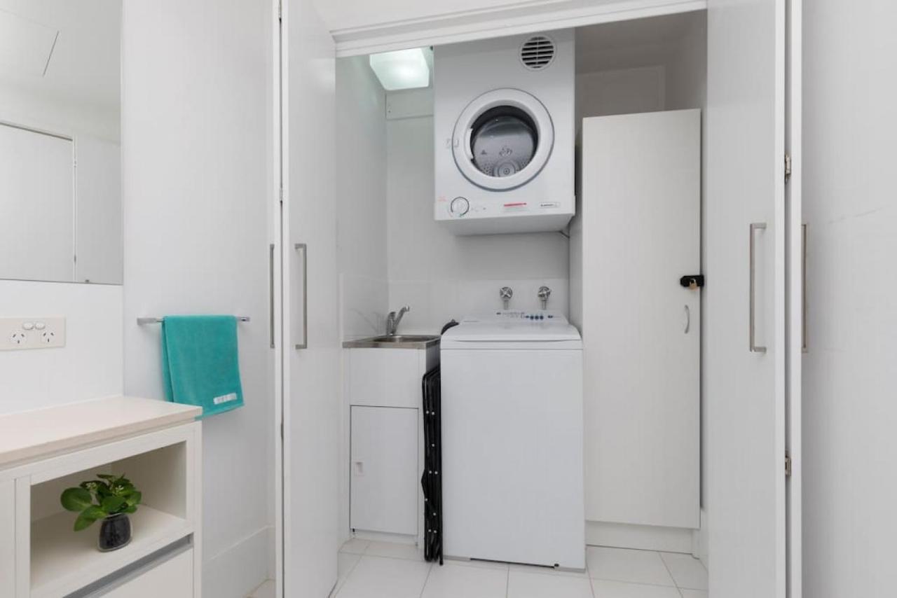 Sk1 - 2 Level 2 Bedroom Skyline Skyhome Apartment *