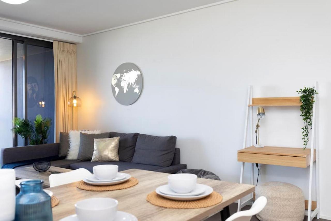 Au1 - Aurora Skyscraper Cbd For Business Or Pleasure Apartment Brisbane