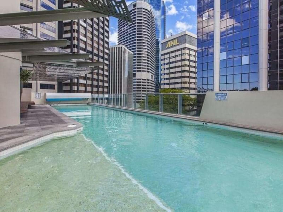 African Escape On Level 38 - Balcony With Views Brisbane