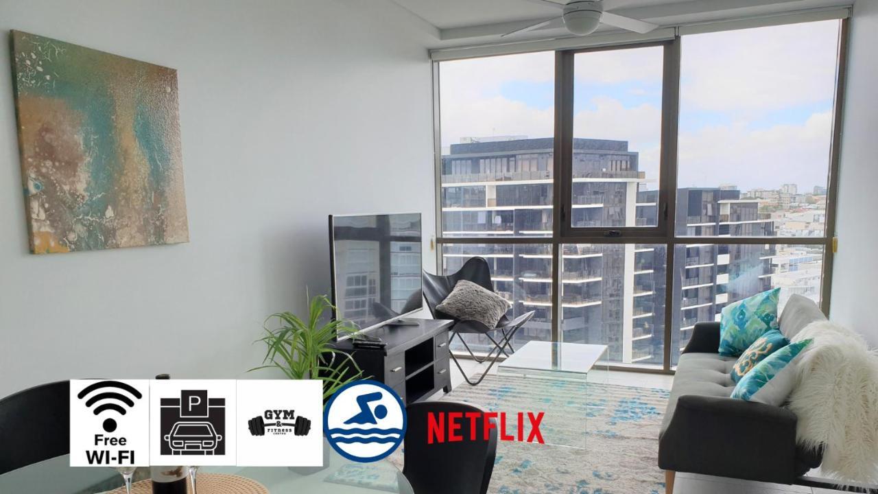 Aqua Newstead Apartment *