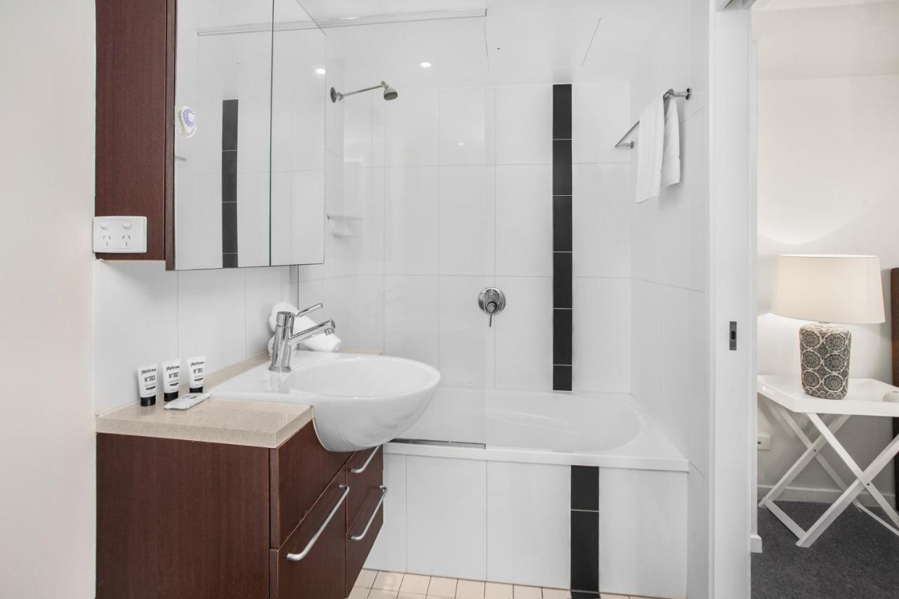 2-bed Near Cbd With Pool, Sauna & Bbq Duplicate Apartment *