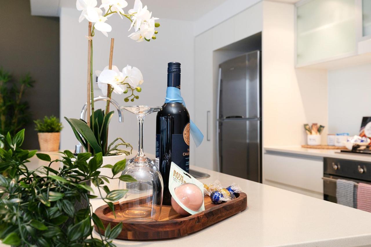 Executive 3 Bedroom Family - Cbd - Views - Netflix - Fast Wifi - Free Parking Apartment