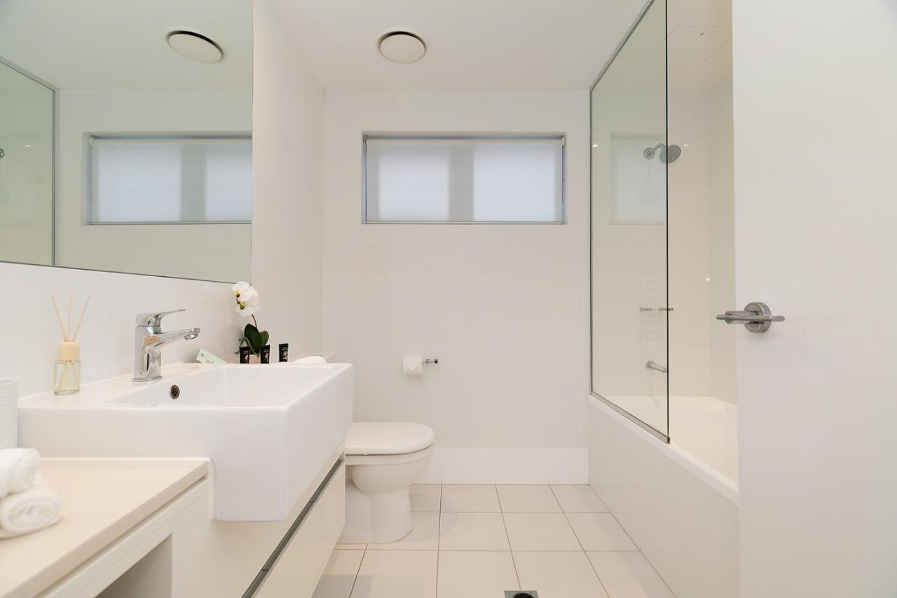 Executive 3 Bedroom Family - Cbd - Views - Netflix - Fast Wifi - Free Parking Apartment