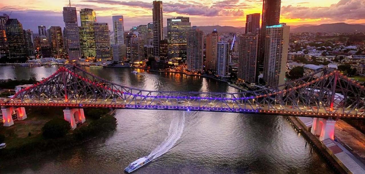 Executive 3 Bedroom Family - Cbd - Views - Netflix - Fast Wifi - Free Parking Brisbane
