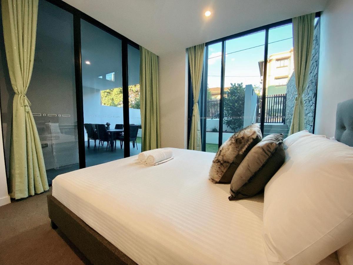 Large Space 2 Bed Apt Near Airport Brisbane