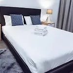 Airtrip Apartments At Woolloongabba