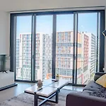 Airtrip Apartments On Tribune Street