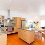 Sunny Home - Near West End Cafe\'S, South Bank & City