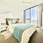 2 Bedroom Cozy Apartment, Brisbane1Towers, South Brisbane