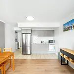 Inviting 1Br Unit In The Heart Of Brisbane