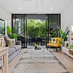 Southbank Heart+2 Bed+Balcony+Pool+Gym+Free Wifi