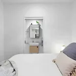 Luxe 2Bed/2Bath/Park In Newstead
