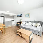 Inviting 1Br Unit In The Heart Of Brisbane