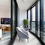 Luxurious 3 Bed Fortitude Valley Penthouse Retreat