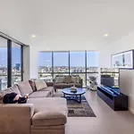 Riverview 2Br Delicate Apt, 1Min To Train Station