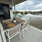 New Farm 2 Bed 2 Bath 1 Car Space Perfect Location