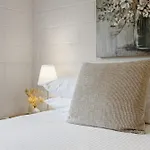 Inner City Apartment Living In Quiet Location