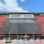 Close To Suncorp Stadium: 1 Bed And Parking!