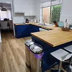 Peaceful Getaway - Stylish, Newly Updated House