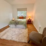 3 Bed Budget Accom Hidden Gem Parking Near Gabba