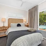 A Family Affair ~ 4 Bed/2.5Bath/Pool ~ Morningside