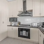 Luxury 2-Bed Penthouse With Private Rooftop