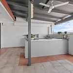Luxury 2-Bed Penthouse With Private Rooftop