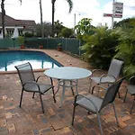 Lancaster Court Motel