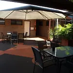 Lancaster Court Motel