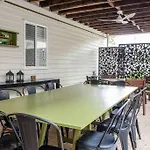 Birdcall Yeronga - Inner City Couples Sanctuary