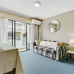 Convenient One-Bedroom Apartment