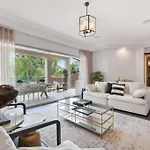 Balmoral House Retreat Pool & Spa