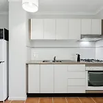 Bright 1-Bed With Great Views & Amenities