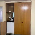 Cozy 1 Bedroom Ideal 4 Business