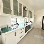 2 Spacious Rooms With Shared Bathroom In Modern Sunnybank Home