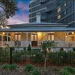 Luxury Inner City Heritage House