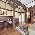 A Colourful Life 4Bed-2Bath-1Car - Queenslander