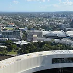 Serene 2Bed With Pool & River Views At Queens Wharf